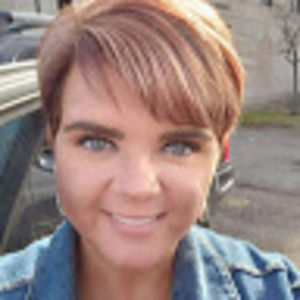 Meet your Posher, Stefanie